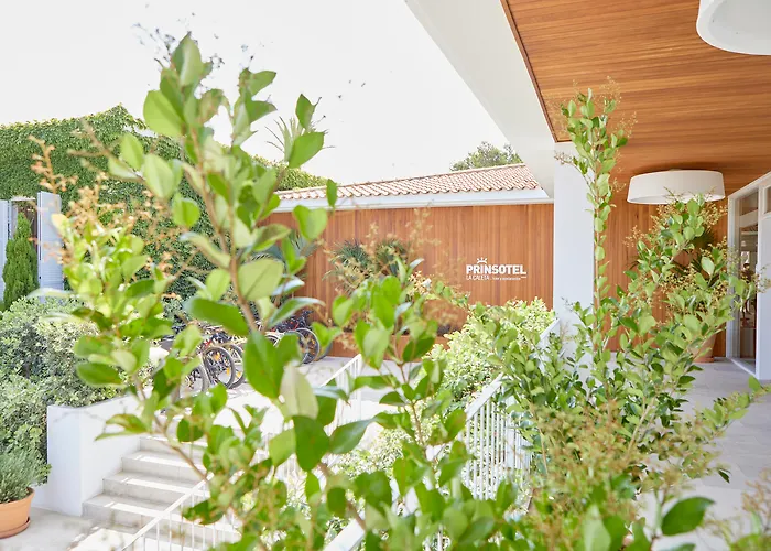 Aparthotel Prinsotel La Caleta 4*