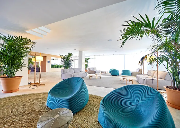 Aparthotel Prinsotel La Caleta 4*