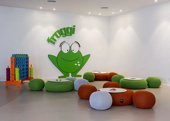 アパートホテル Prinsotel La Caleta 4*