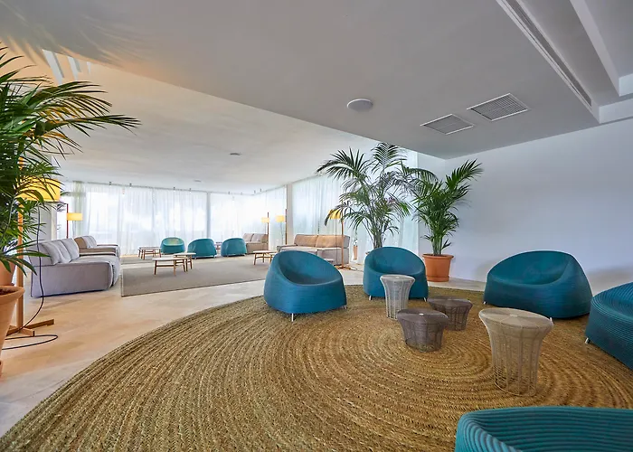 Prinsotel La Caleta מלון דירות סיוטאדלה