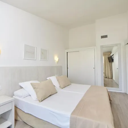 Prinsotel La Caleta Aparthotel 4*